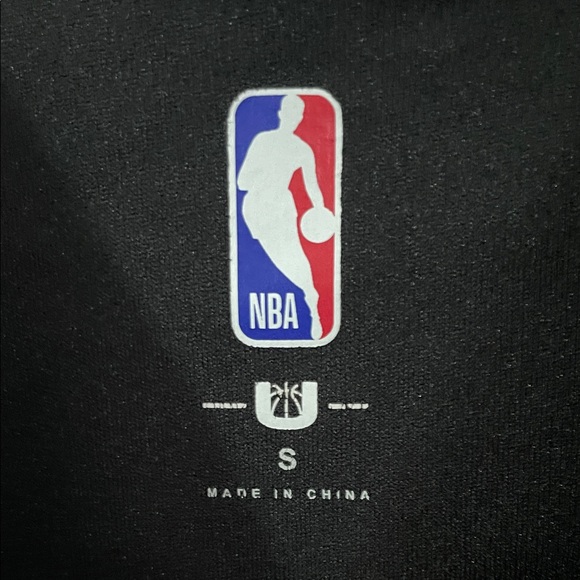 NBA Black and Yellow Los Angeles Lakers LeBron James Basketball Tank Top. Size S - Picture 6 of 7